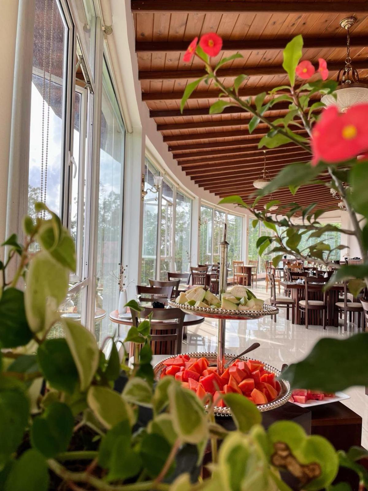 Bellwood Hills Resort & Spa Канди Экстерьер фото