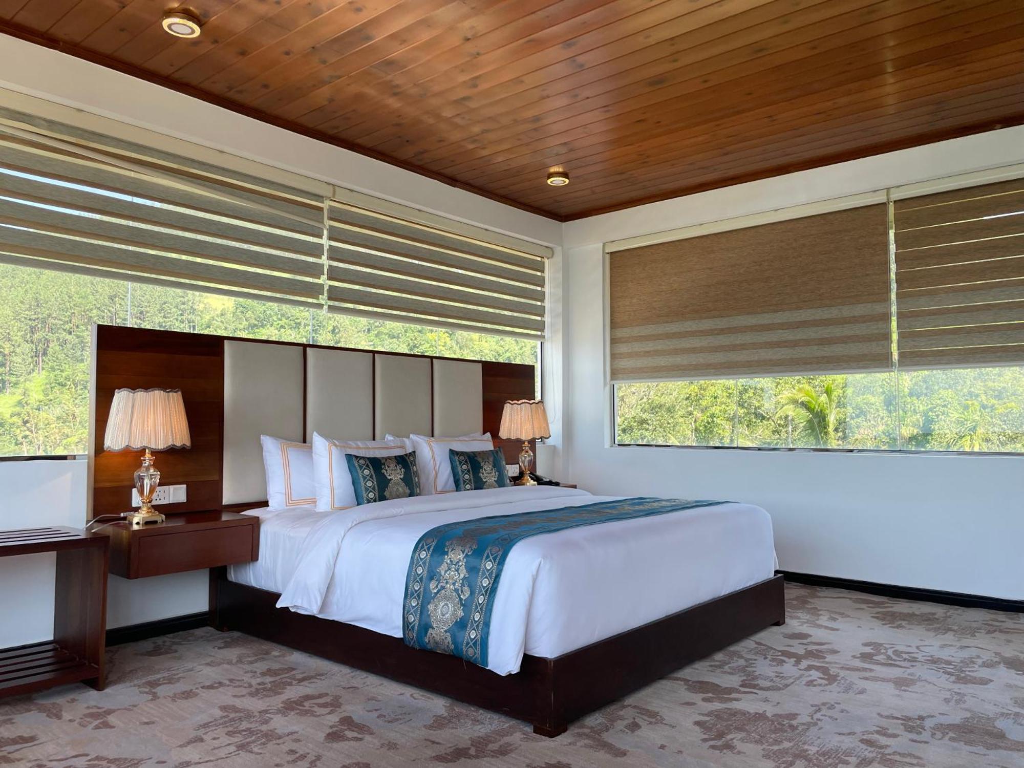 Bellwood Hills Resort & Spa Канди Экстерьер фото