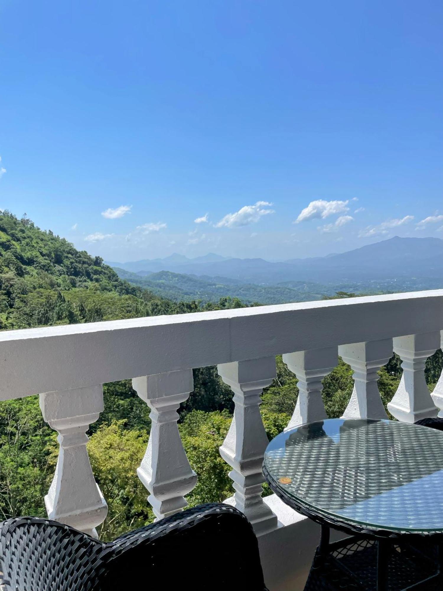 Bellwood Hills Resort & Spa Канди Экстерьер фото